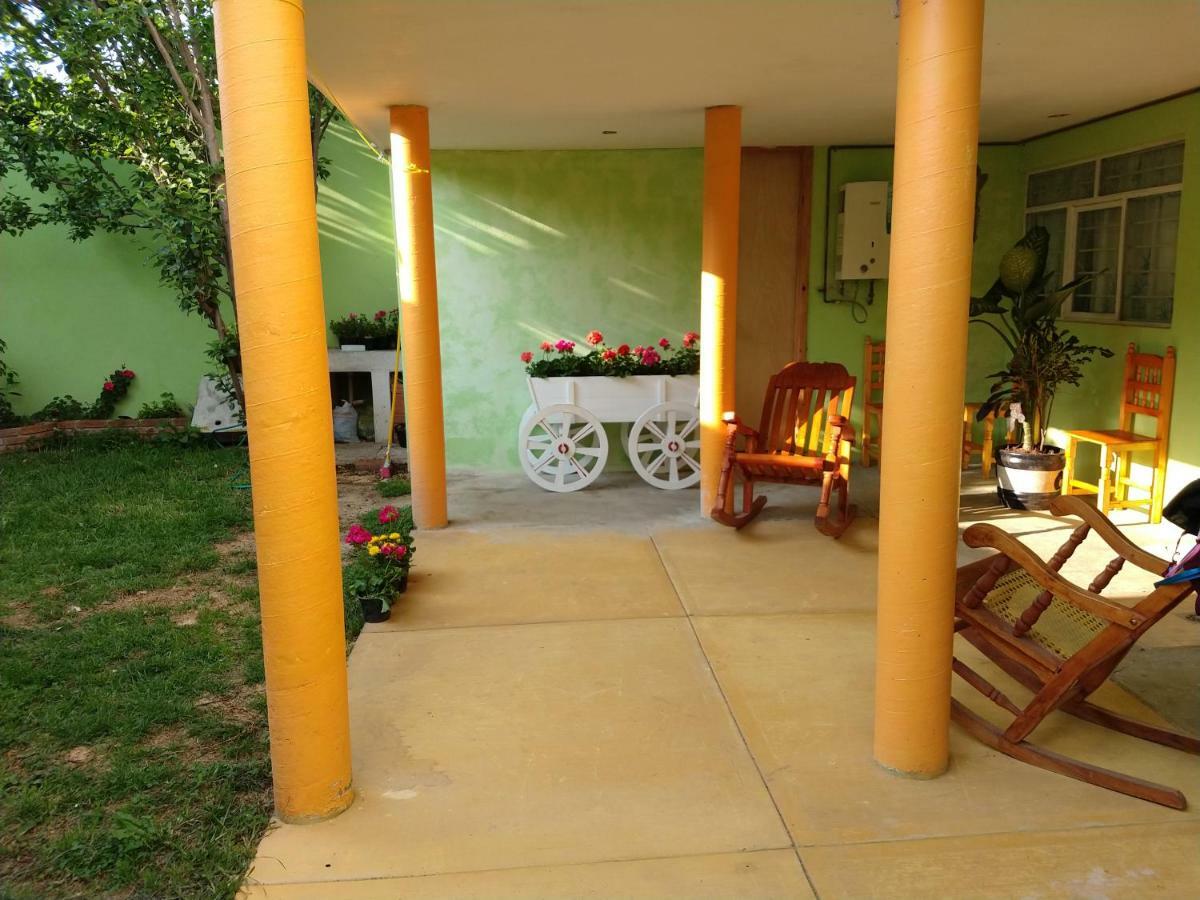 El paraíso de Zacatlán Departamento planta baja, 11 pax Exterior foto