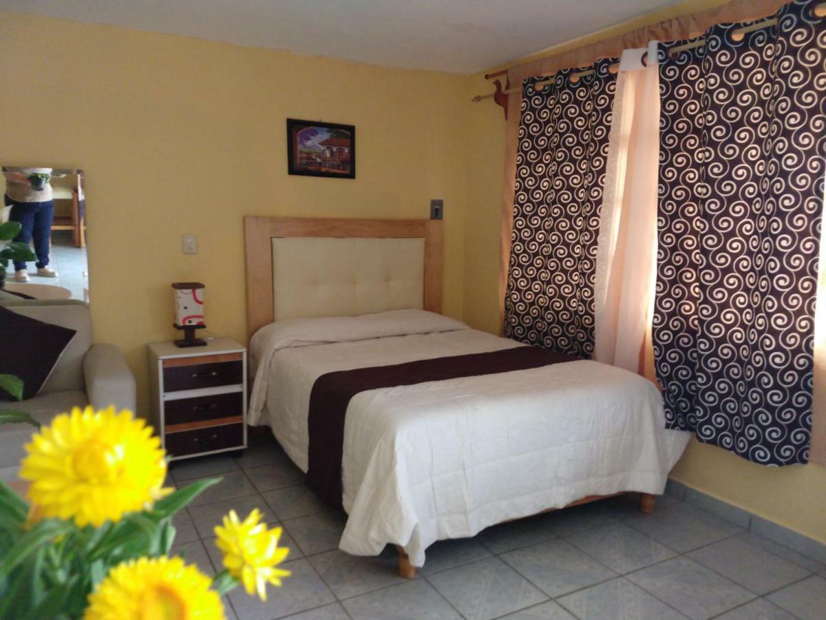 El paraíso de Zacatlán Departamento planta baja, 11 pax Exterior foto